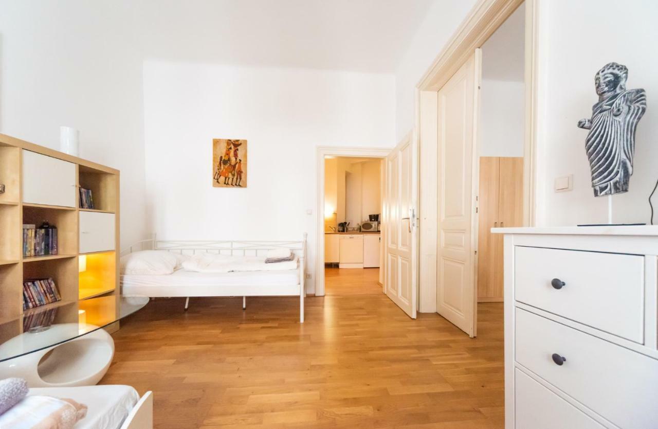 Rembrandt Refugium Apartment Wina Bagian luar foto